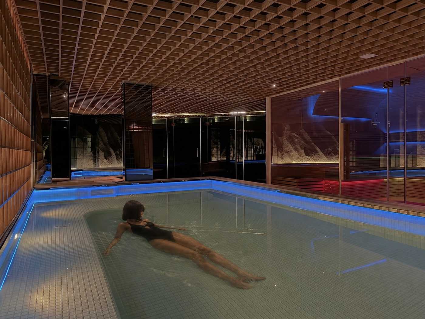 HydroJet Hot Bath